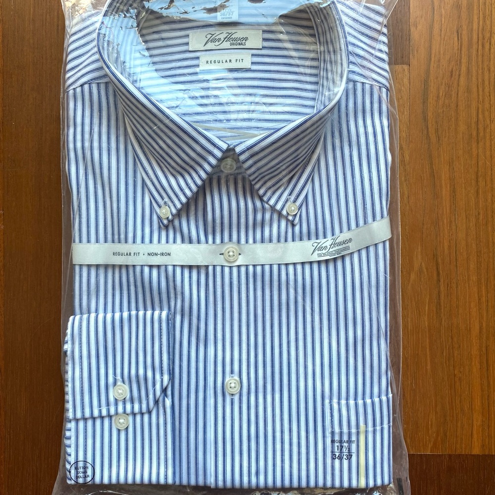 Men’s casual button down shirt